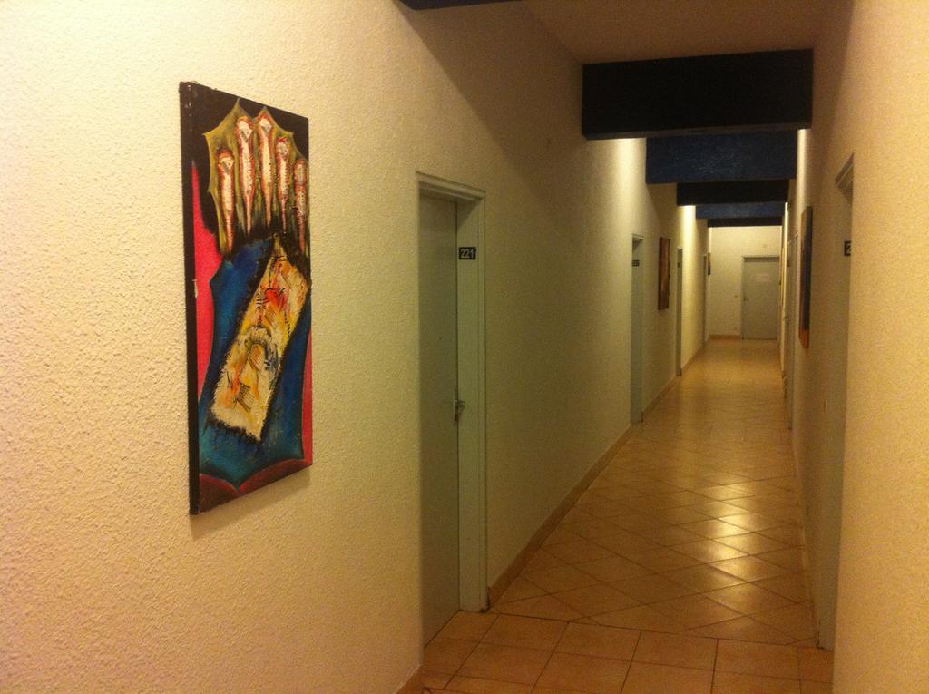 Hotel Beausejour Mirabel Bonaberi Exterior foto